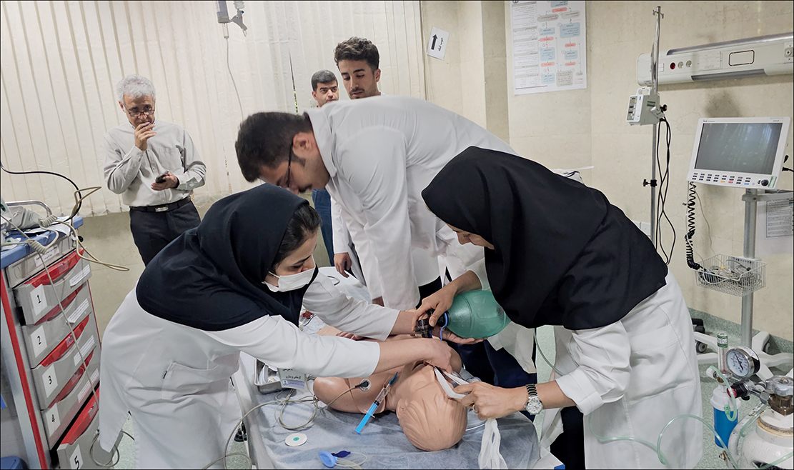 برگزاری مانور احیاء قلبی-ریوری در درمانگاه شماره 2 منطقه فارس 1