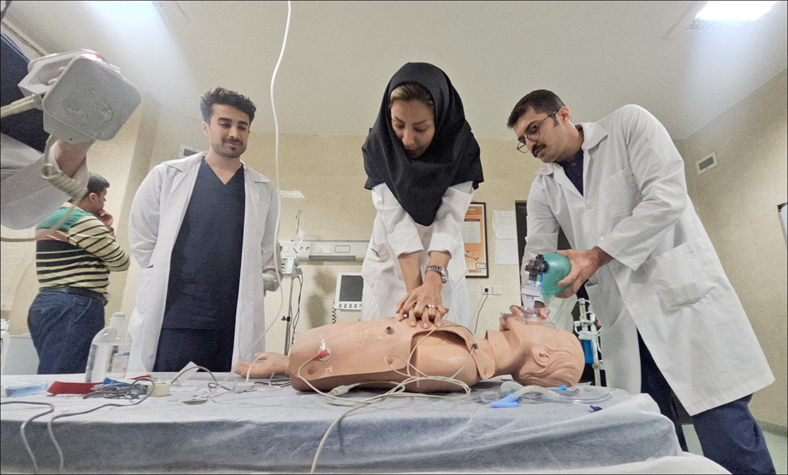 برگزاری مانور احیاء قلبی-ریوری در درمانگاه شماره 2 منطقه فارس 6