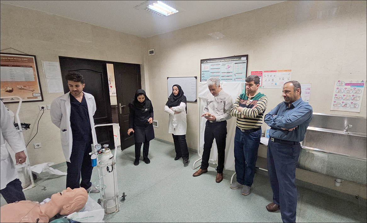 برگزاری مانور احیاء قلبی-ریوری در درمانگاه شماره 2 منطقه فارس 10