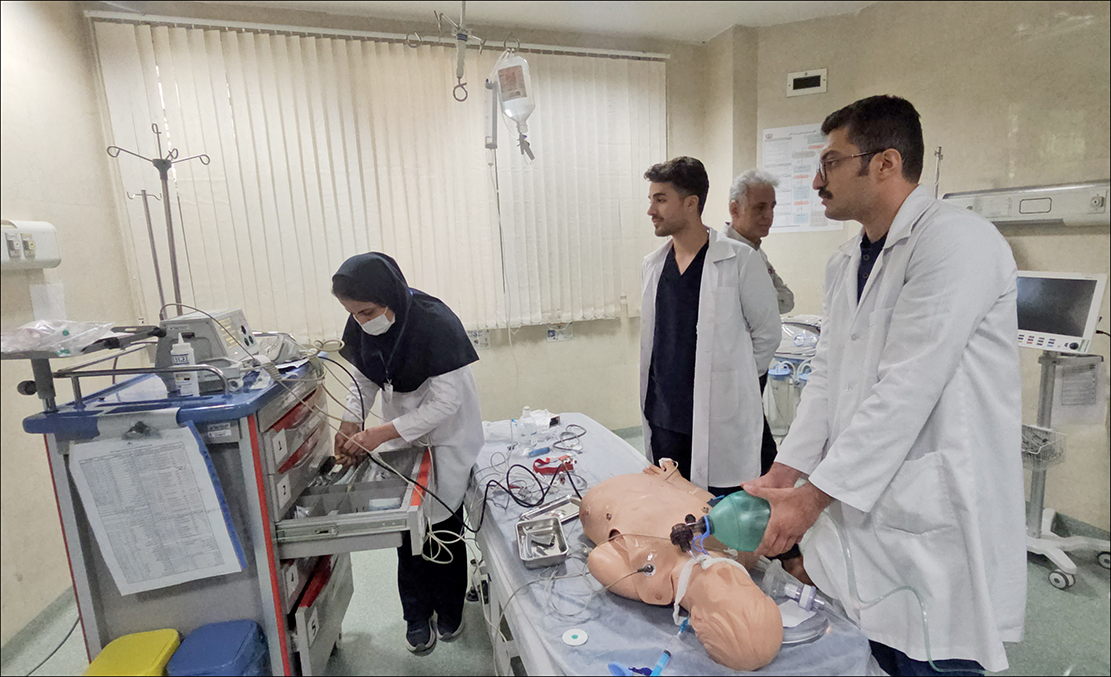 برگزاری مانور احیاء قلبی-ریوری در درمانگاه شماره 2 منطقه فارس 11