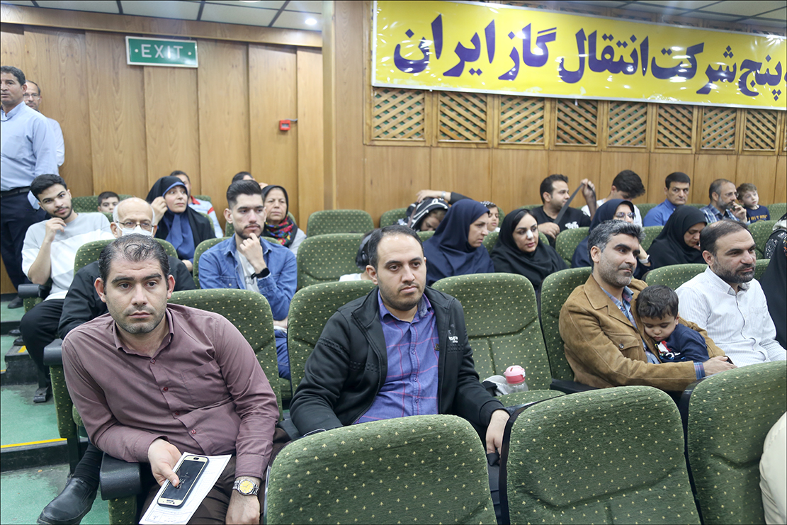 دومین محفل قرآنی شورای فرهنگی صنعت نفت فارس به مناسبت ماه مبارک رمضان برگزار شد 4