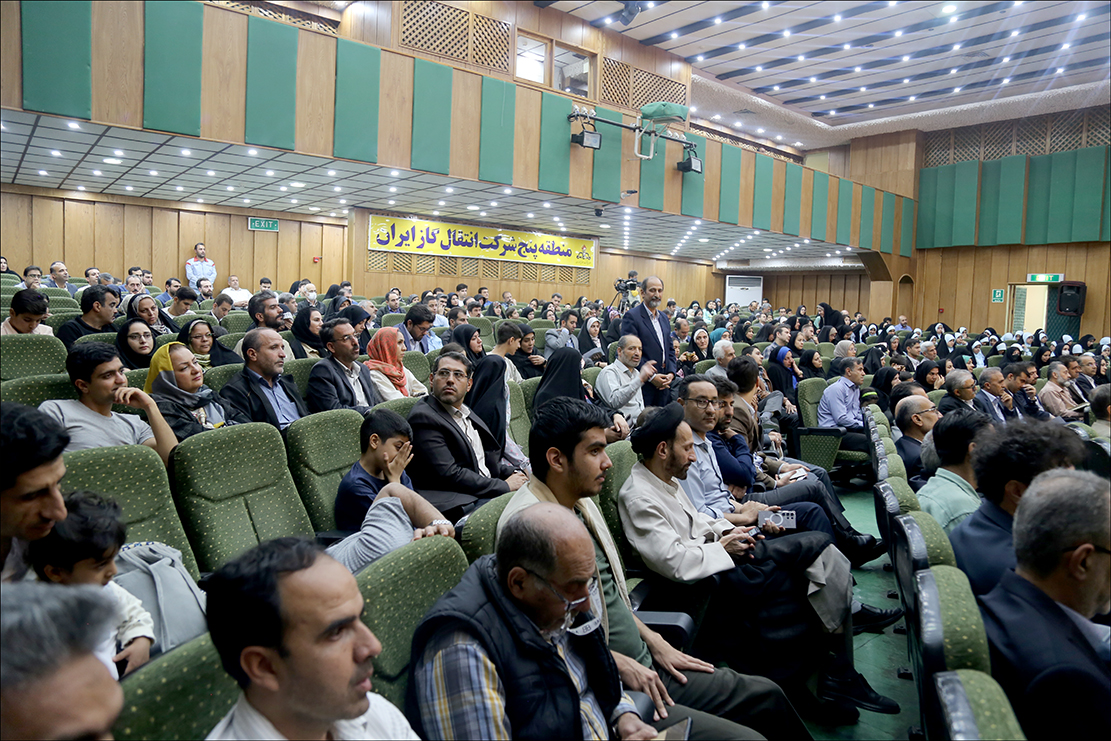 دومین محفل قرآنی شورای فرهنگی صنعت نفت فارس به مناسبت ماه مبارک رمضان برگزار شد 14