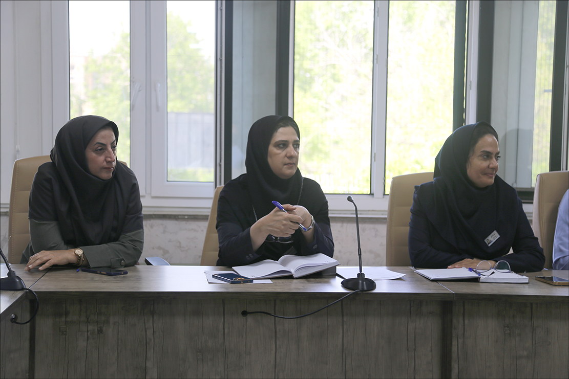 برگزاری نخستین کمیته بحران سال 1403 در بهداشت و درمان صنعت نفت فارس+ گزارش تصویری 10