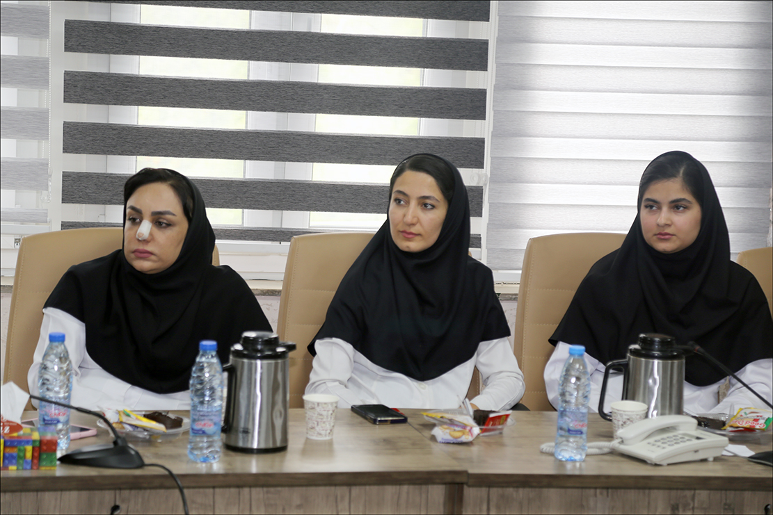 گرامی داشت روز آزمایشگاه 4