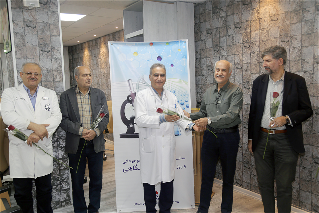 گرامی داشت روز آزمایشگاه 10