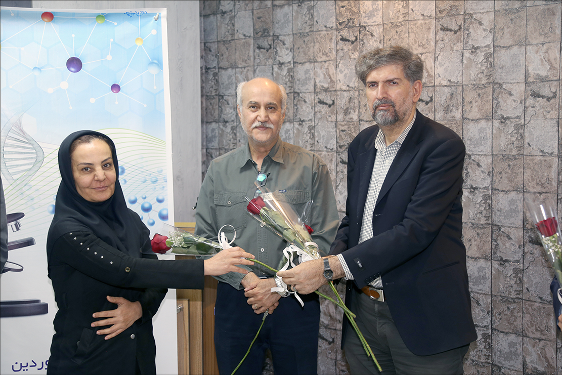 گرامی داشت روز آزمایشگاه 21