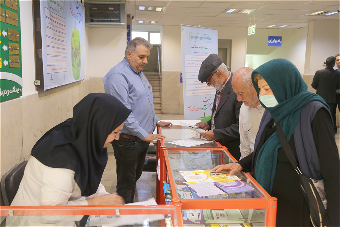 نمایشگاه سلامت به مناسبت هفته سلامت در منطقه فارس برپا شد 3