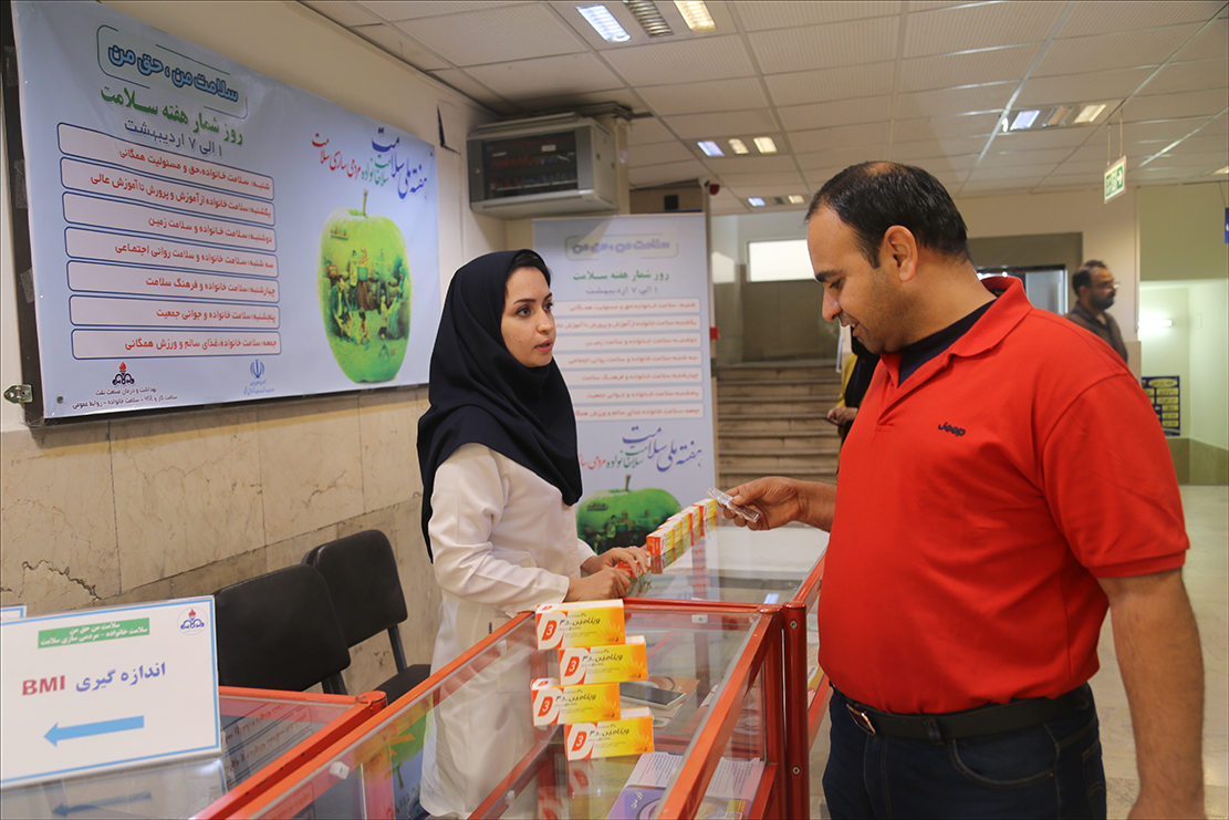 نمایشگاه سلامت به مناسبت هفته سلامت در منطقه فارس برپا شد 12