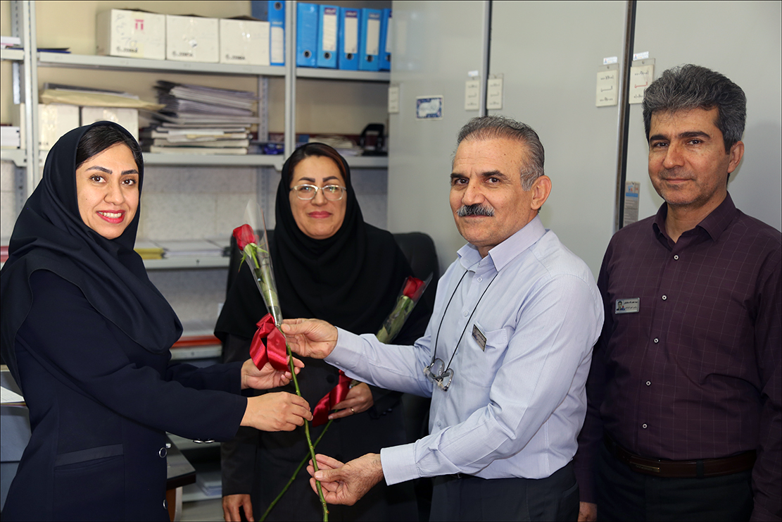 گرامی داشت روز اسناد و مدارک مدارک پزشکی در بهداشت و درمان صنعت نفت فارس 3