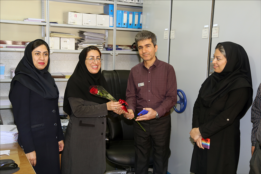 گرامی داشت روز اسناد و مدارک مدارک پزشکی در بهداشت و درمان صنعت نفت فارس 4