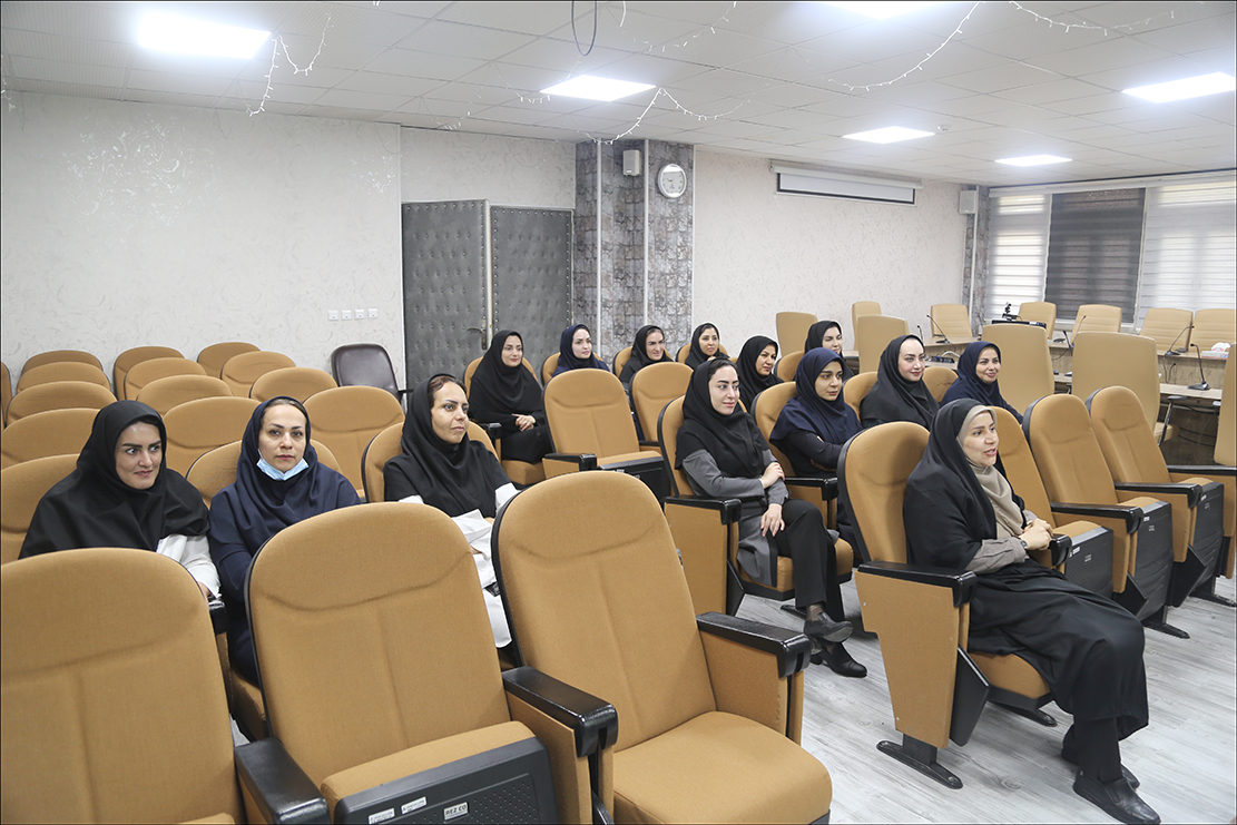 برگزاری برنامه های هفته جوانی جمعیت در بهداشت و درمان صنعت نفت فارس 4