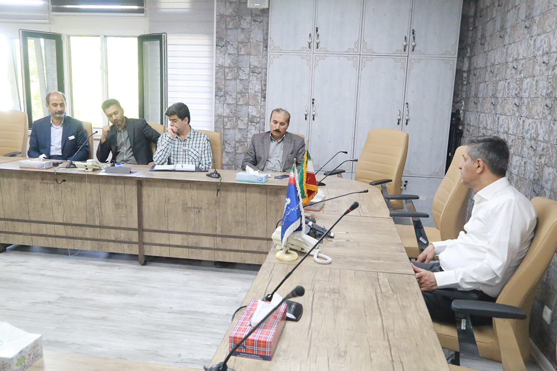 برگزاری نخستین کمیته سلامت روان سال 1403 در بهداشت و درمان صنعت نفت فارس+ گزارش تصویری 1