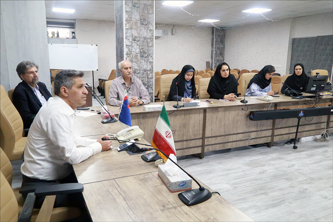 برگزاری نخستین کمیته سلامت روان سال 1403 در بهداشت و درمان صنعت نفت فارس+ گزارش تصویری 3