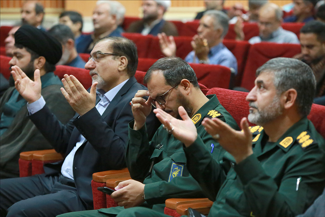 برگزاری پیش یادواره شهدای مدافع حرم استان فارس در شیراز 22