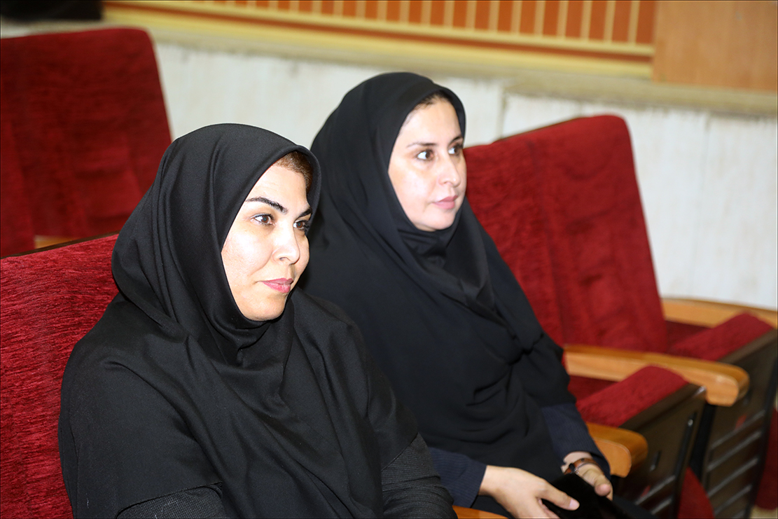 برگزاری پیش یادواره شهدای مدافع حرم استان فارس در شیراز 30