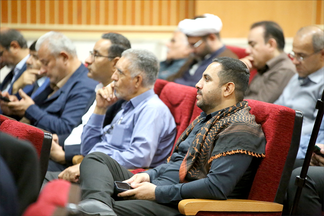 برگزاری پیش یادواره شهدای مدافع حرم استان فارس در شیراز 37