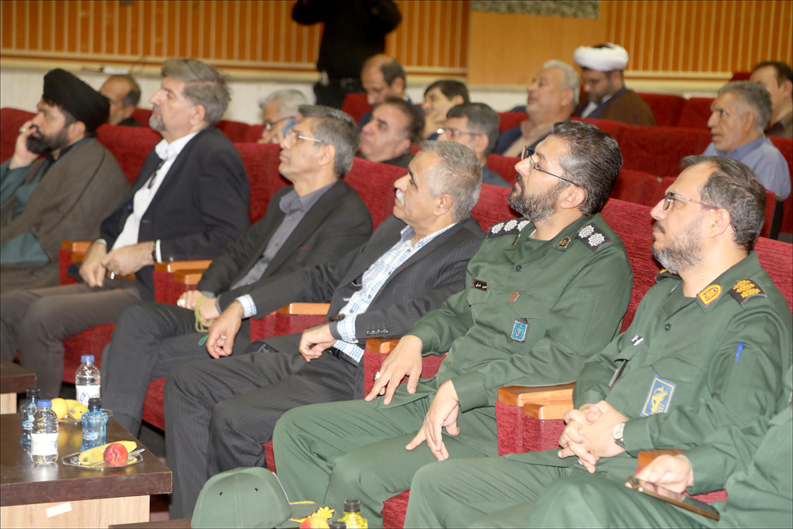 برگزاری پیش یادواره شهدای مدافع حرم استان فارس در شیراز 55