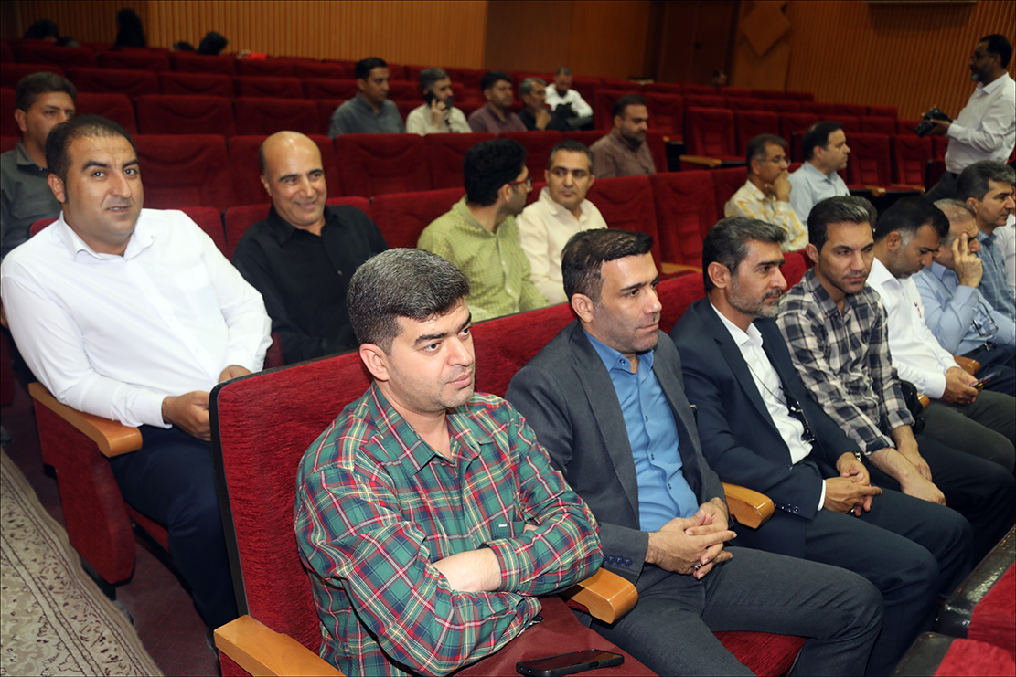 برگزاری پیش یادواره شهدای مدافع حرم استان فارس در شیراز 77