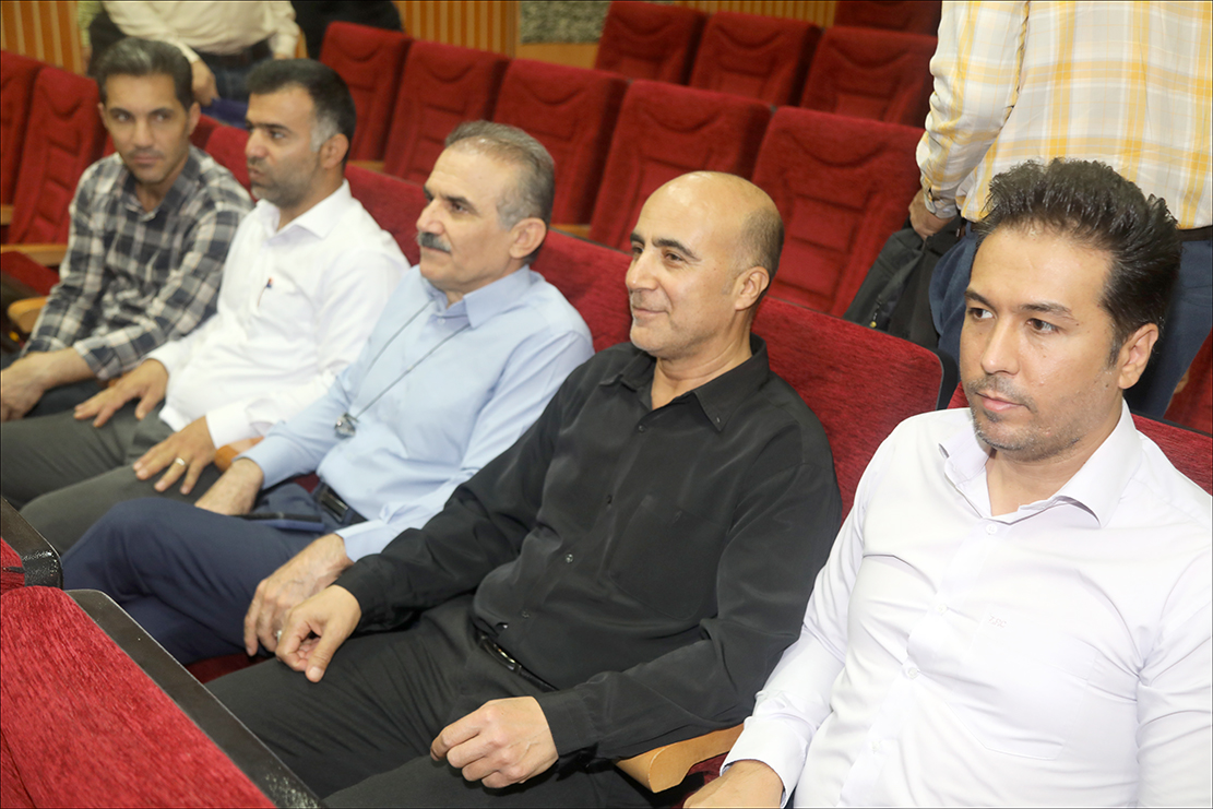 برگزاری پیش یادواره شهدای مدافع حرم استان فارس در شیراز 88