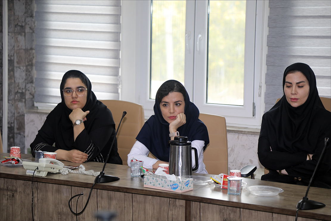 فیزیوتراپیست های بهداشت و درمان صنعت نفت فارس مورد تقدیر قرار گرفتند 3