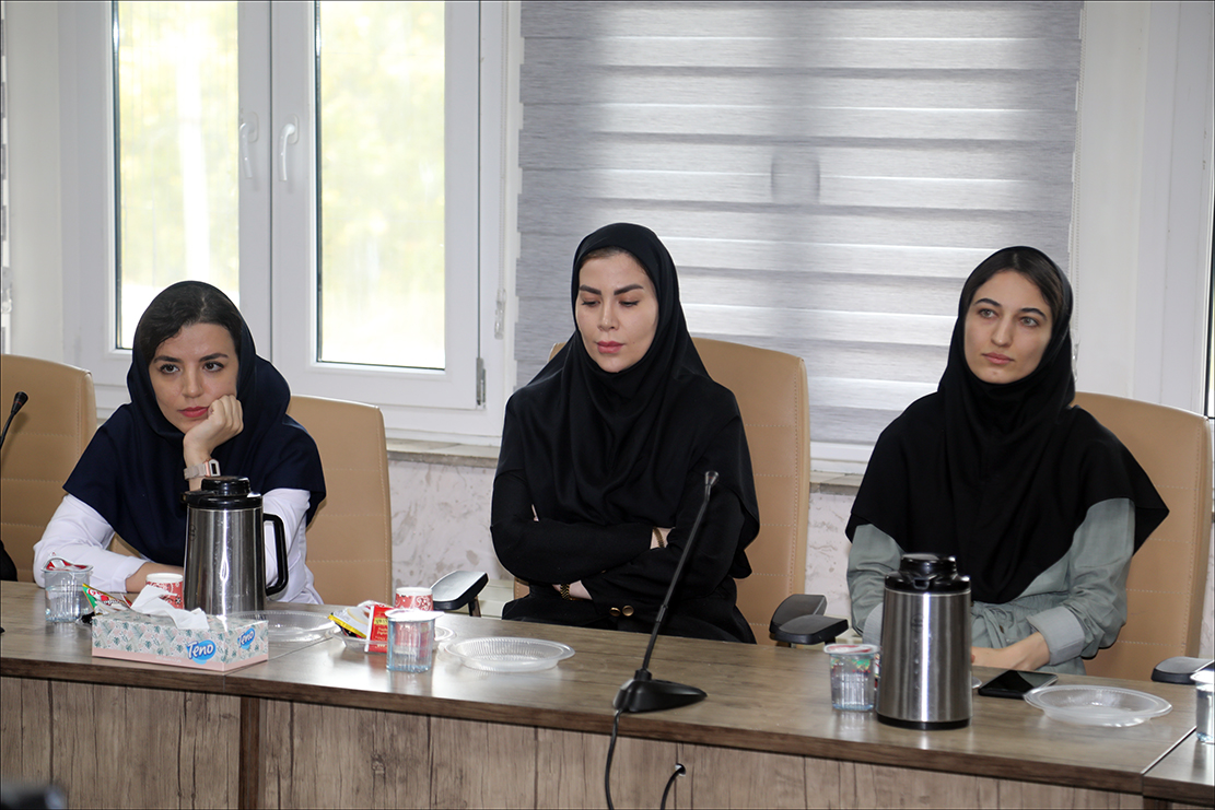 فیزیوتراپیست های بهداشت و درمان صنعت نفت فارس مورد تقدیر قرار گرفتند 4