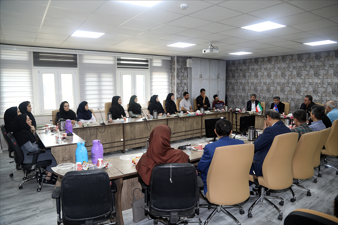 فیزیوتراپیست های بهداشت و درمان صنعت نفت فارس مورد تقدیر قرار گرفتند 34