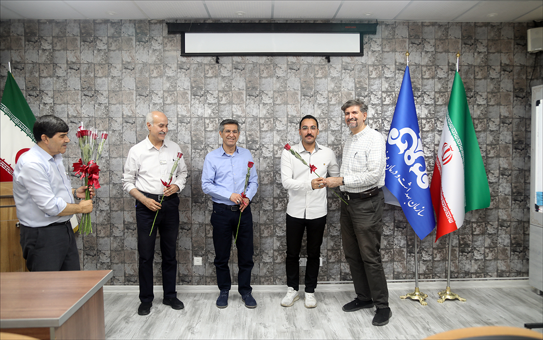 کارکنان واحد حراست بهداشت و درمان صنعت نفت فارس تجلیل شدند 15