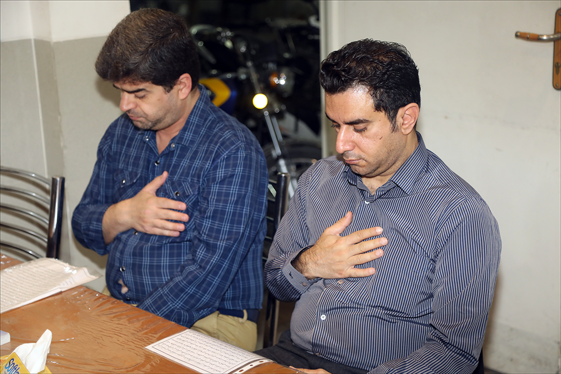 بزرگداشت دهه محرم در بهداشت و درمان صنعت نفت فارس صورت پذیرفت/زیارت عاشورا 3