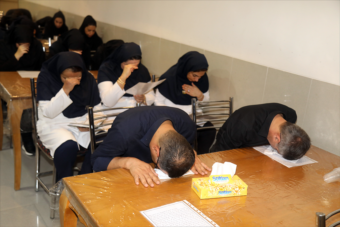 بزرگداشت دهه محرم در بهداشت و درمان صنعت نفت فارس صورت پذیرفت/زیارت عاشورا 15