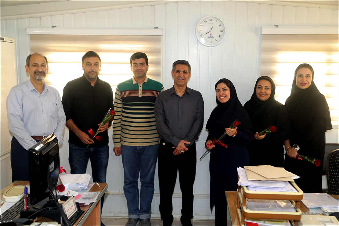 بزرگداشت روز کارمند در بهداشت و درمان صنعت نفت فارس 5