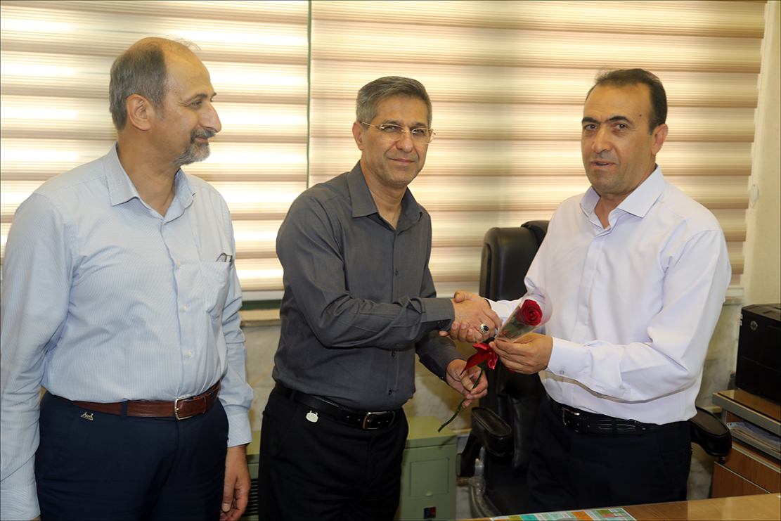 بزرگداشت روز کارمند در بهداشت و درمان صنعت نفت فارس 12