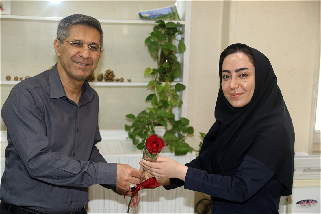 بزرگداشت روز کارمند در بهداشت و درمان صنعت نفت فارس 17