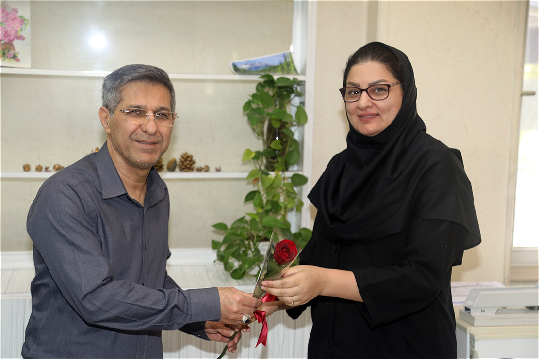 بزرگداشت روز کارمند در بهداشت و درمان صنعت نفت فارس 18