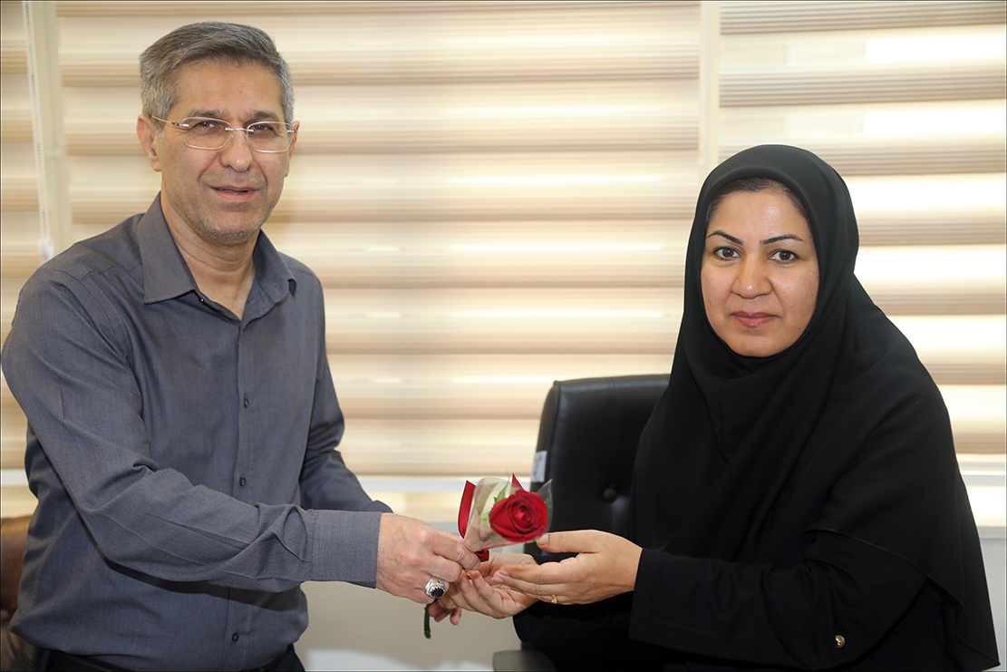 بزرگداشت روز کارمند در بهداشت و درمان صنعت نفت فارس 20