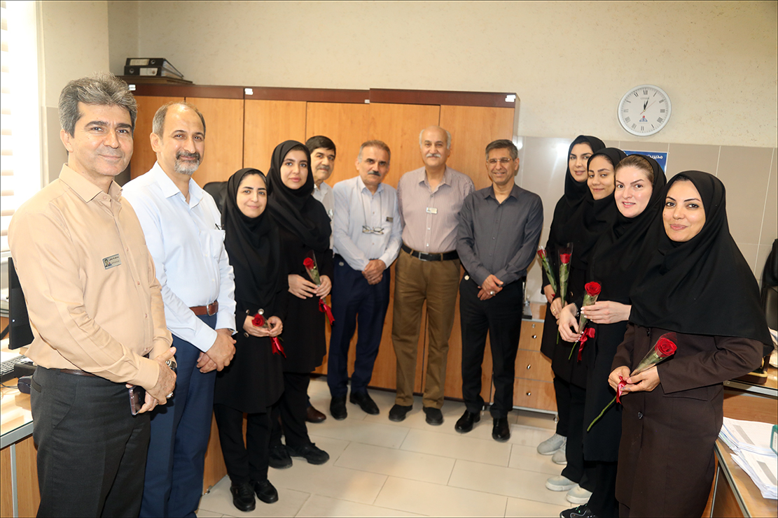 بزرگداشت روز کارمند در بهداشت و درمان صنعت نفت فارس 23
