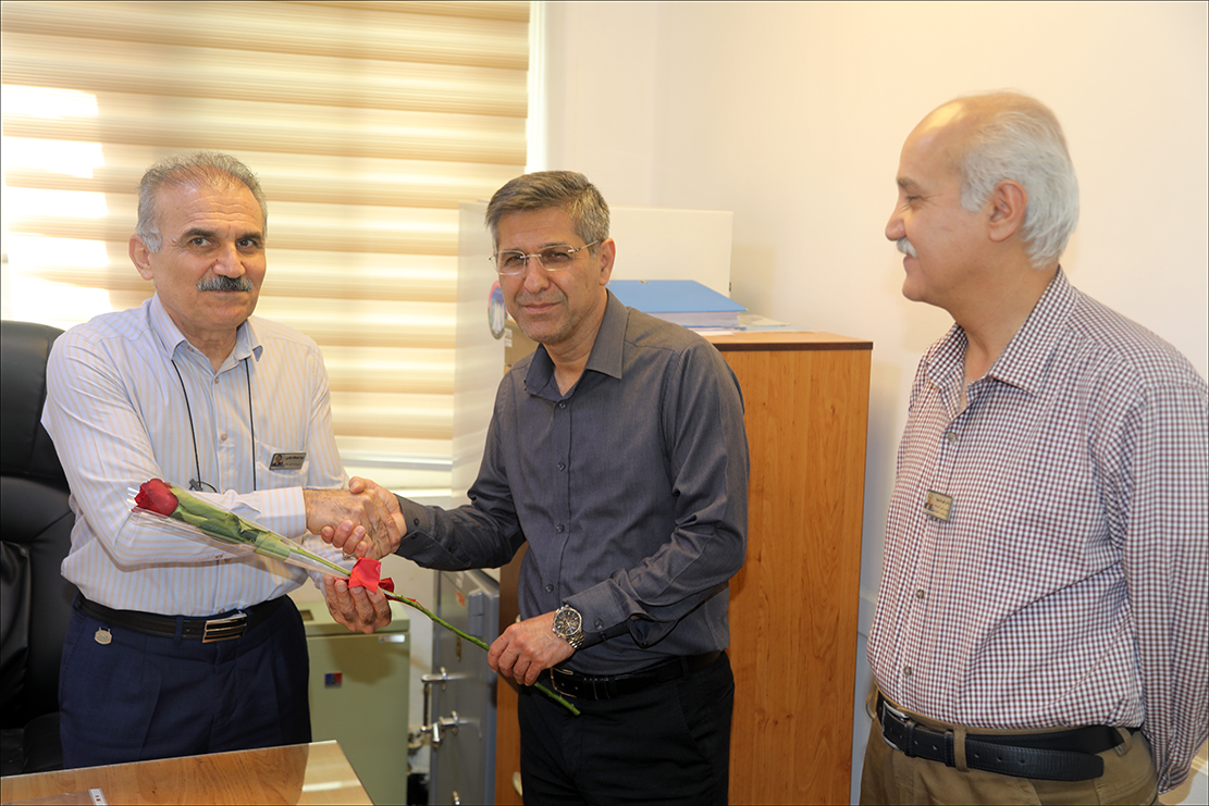 بزرگداشت روز کارمند در بهداشت و درمان صنعت نفت فارس 42