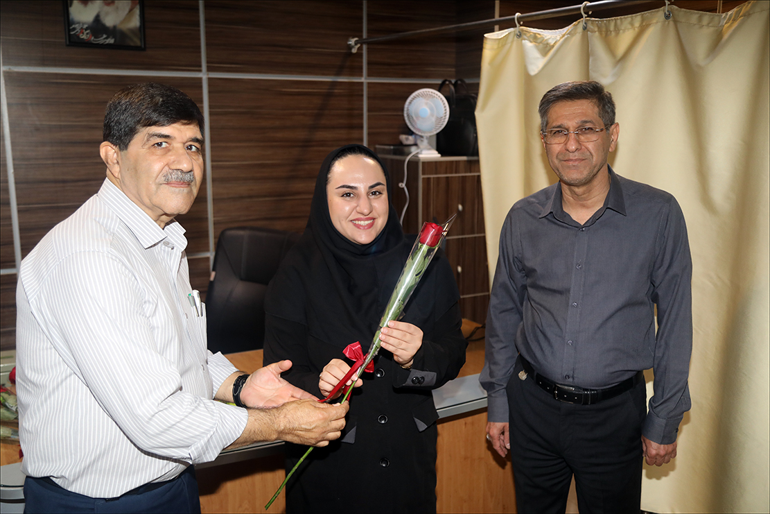 بزرگداشت روز کارمند در بهداشت و درمان صنعت نفت فارس 48