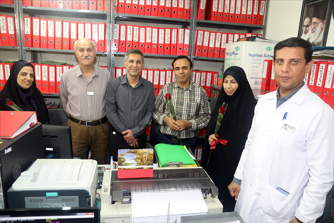 بزرگداشت روز کارمند در بهداشت و درمان صنعت نفت فارس 51