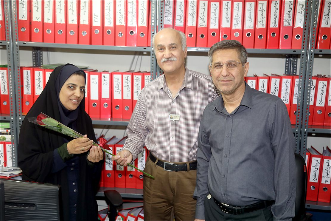 بزرگداشت روز کارمند در بهداشت و درمان صنعت نفت فارس 52