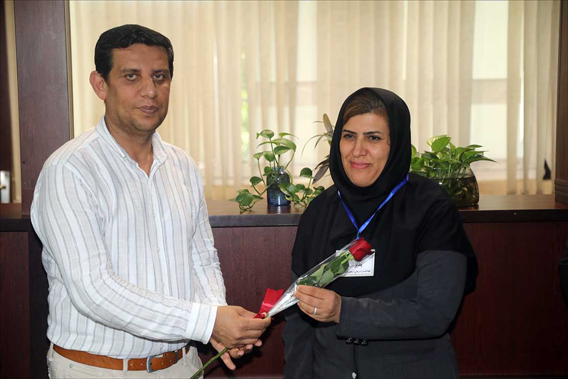 روز کارمند 2 5