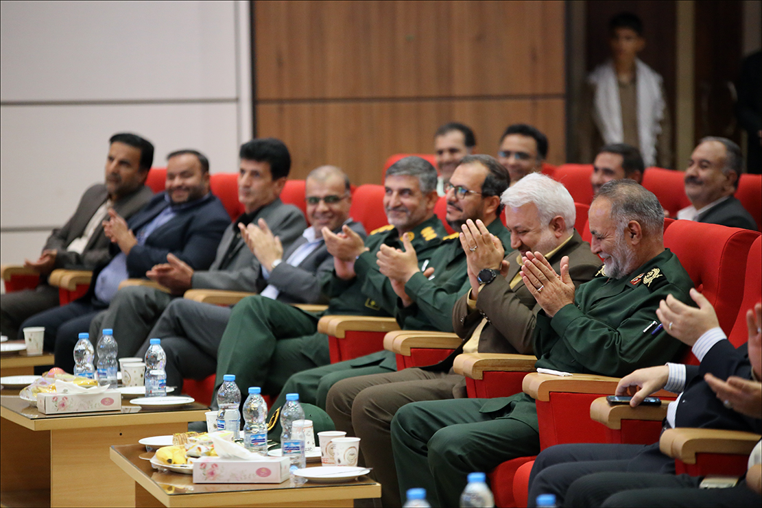 یادواره شهدای صنعت نفت فارس در پتروشیمی شیراز برگزار شد 23