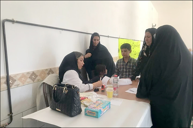 هفته دفاع مقدس/میز خدمت 18