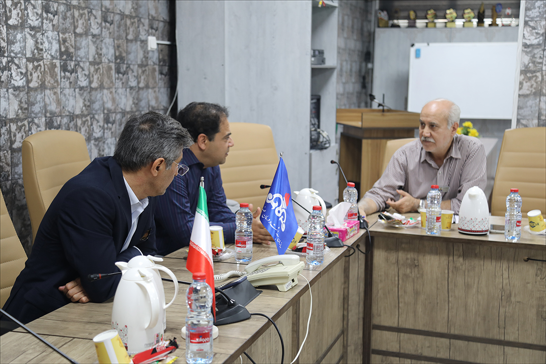 رئیس نظارت و اعتباربخشی سازمان به بررسی دغدغه های منطقه فارس پرداخت 2