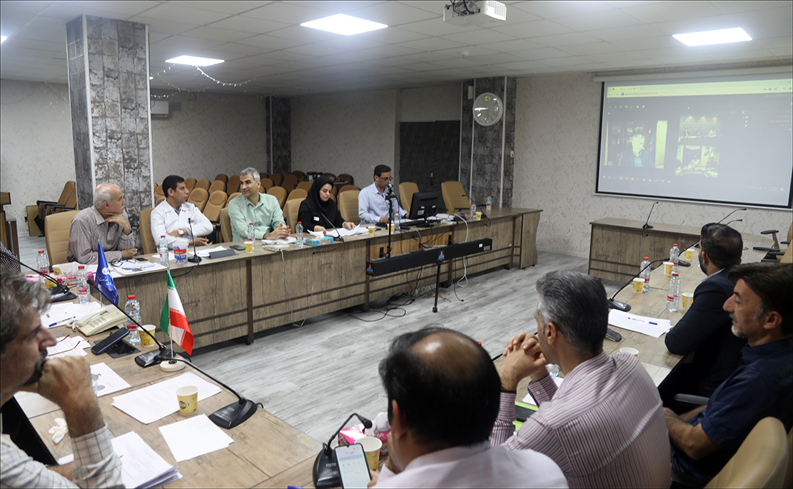 عملکرد شش ماهه بهداشت و درمان صنعت نفت فارس بررسی شد 12