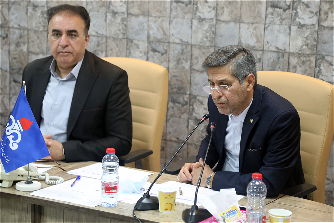 عملکرد شش ماهه بهداشت و درمان صنعت نفت فارس بررسی شد 17