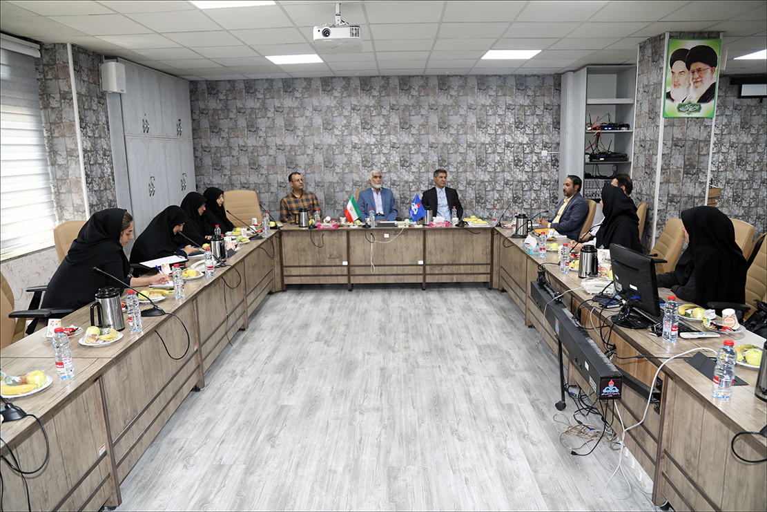 نشست مشاوران بانوان 13