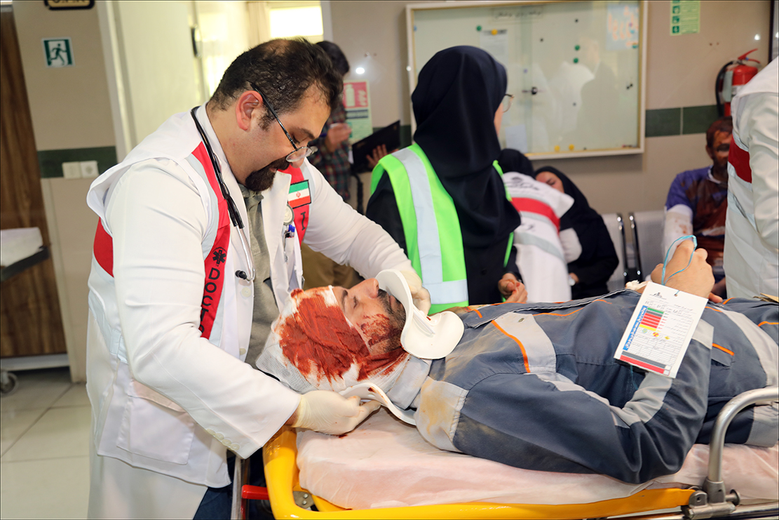 اجرای مانور " مواجهه با مصدومان انبوه" در بهداشت و درمان صنعت نفت فارس 31