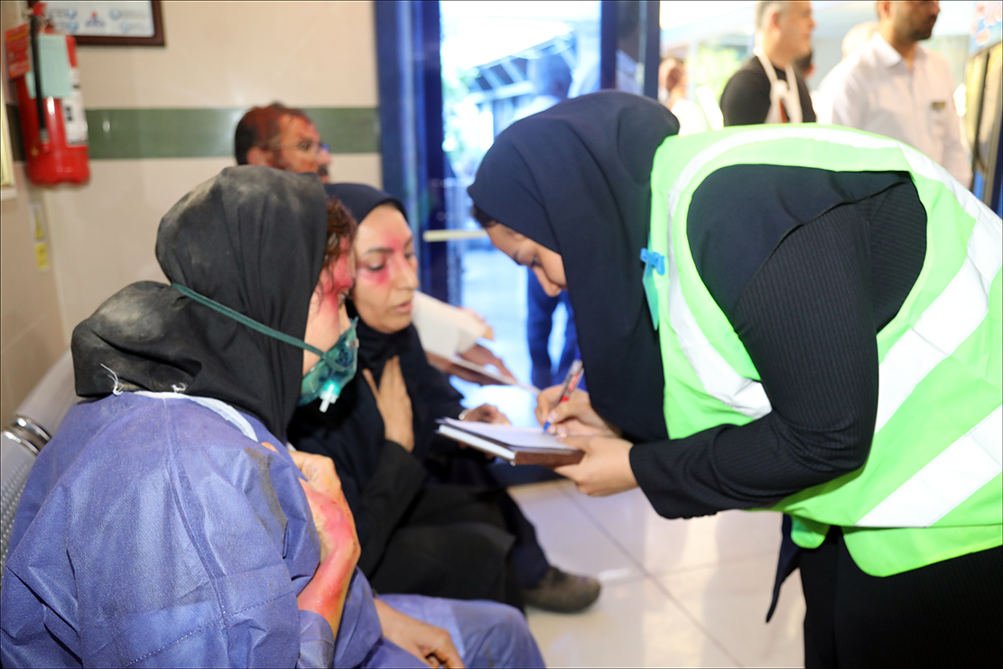 اجرای مانور " مواجهه با مصدومان انبوه" در بهداشت و درمان صنعت نفت فارس 36