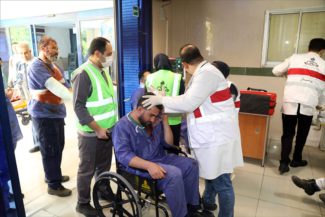 اجرای مانور " مواجهه با مصدومان انبوه" در بهداشت و درمان صنعت نفت فارس 37