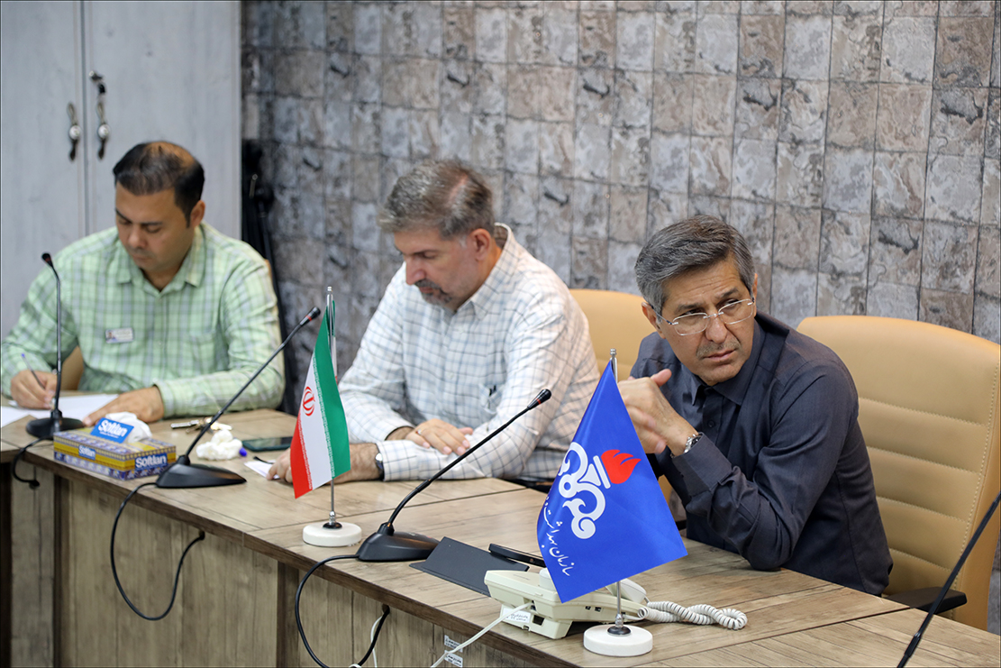 نشست دورمیزی پس از اجرای مانور مواجهه با بحران در بهداشت و درمان صنعت نفت فارس 3